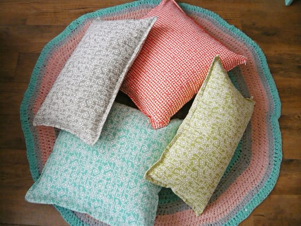 Kay Kite Aqua Scatter Cover 61 cm x 61 cm