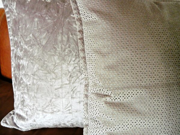 Trinket Mocca Scatter Cover 61 cm x 61 cm